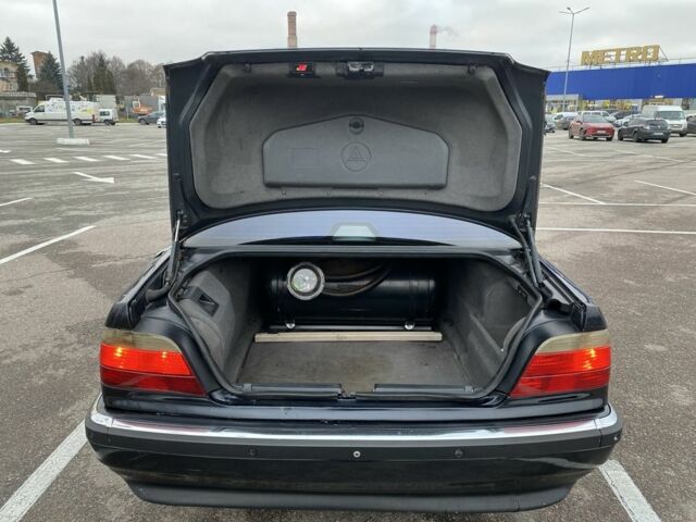 Черный БМВ 7 Серия, объемом двигателя 3.5 л и пробегом 250 тыс. км за 3300 $, фото 9 на Automoto.ua