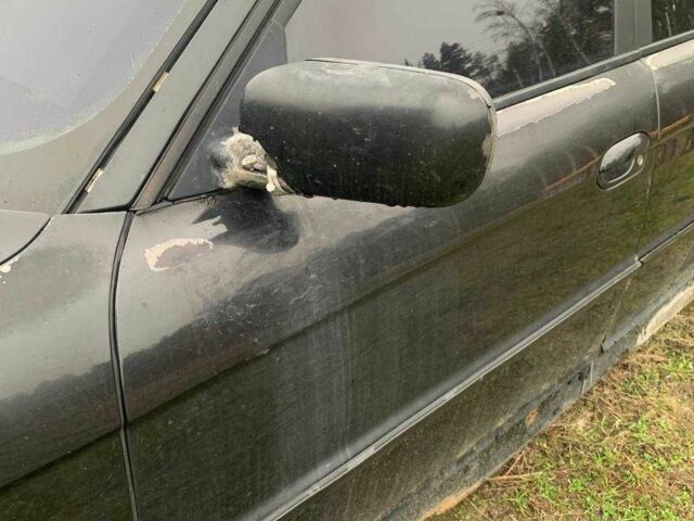 Черный БМВ 7 Серия, объемом двигателя 3.5 л и пробегом 392 тыс. км за 4000 $, фото 11 на Automoto.ua