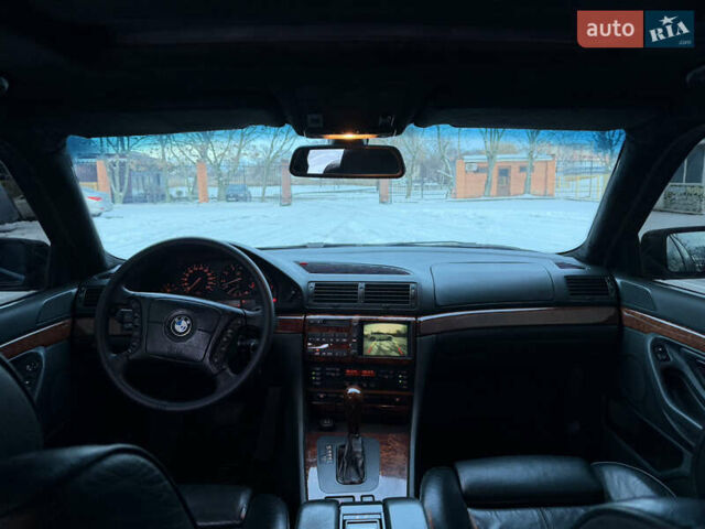 Чорний БМВ 7 Серія, об'ємом двигуна 4.4 л та пробігом 409 тис. км за 9200 $, фото 27 на Automoto.ua