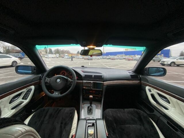 Черный БМВ 7 Серия, объемом двигателя 3.5 л и пробегом 250 тыс. км за 3300 $, фото 11 на Automoto.ua