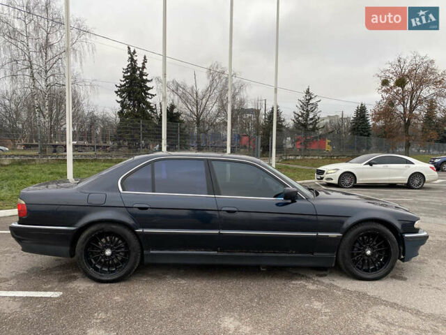 Черный БМВ 7 Серия, объемом двигателя 3.5 л и пробегом 300 тыс. км за 3300 $, фото 7 на Automoto.ua