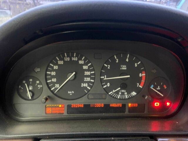 Черный БМВ 7 Серия, объемом двигателя 3.5 л и пробегом 392 тыс. км за 4000 $, фото 12 на Automoto.ua