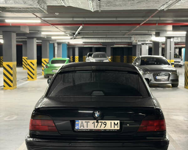 Черный БМВ 7 Серия, объемом двигателя 4.4 л и пробегом 450 тыс. км за 4500 $, фото 2 на Automoto.ua