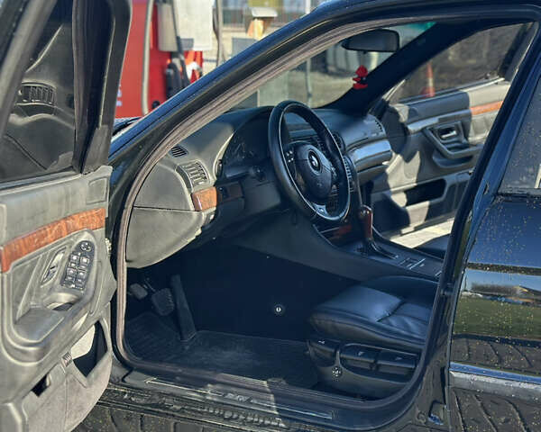 Чорний БМВ 7 Серія, об'ємом двигуна 3.5 л та пробігом 530 тис. км за 7700 $, фото 11 на Automoto.ua