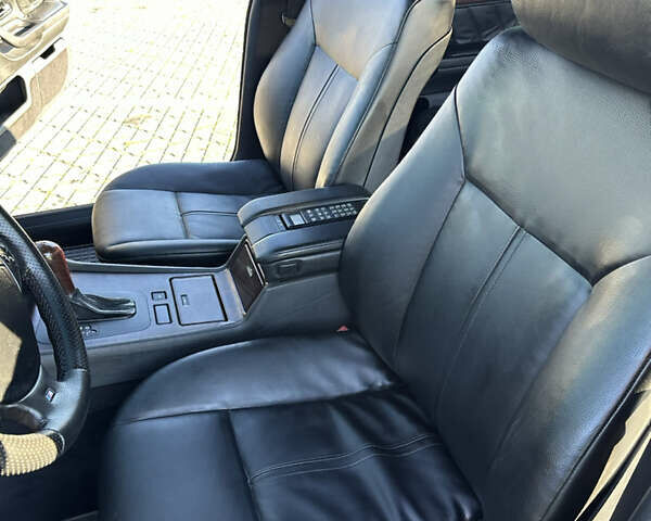 Чорний БМВ 7 Серія, об'ємом двигуна 3.5 л та пробігом 530 тис. км за 7700 $, фото 21 на Automoto.ua