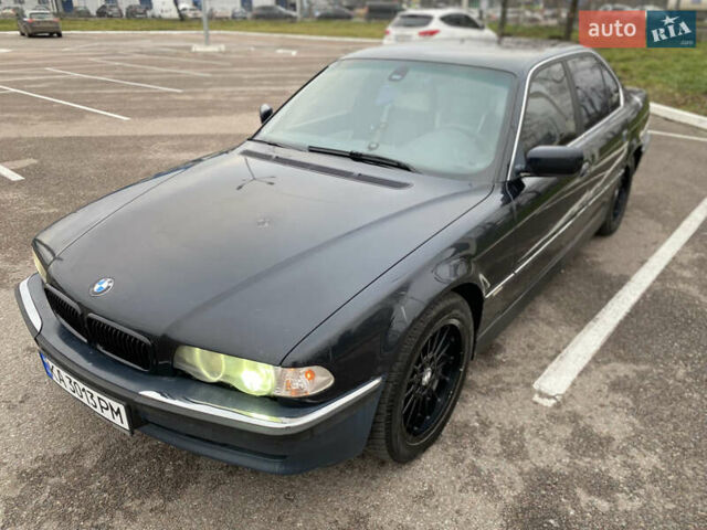 Черный БМВ 7 Серия, объемом двигателя 3.5 л и пробегом 300 тыс. км за 3300 $, фото 2 на Automoto.ua