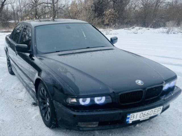 Черный БМВ 7 Серия, объемом двигателя 3.5 л и пробегом 660 тыс. км за 6500 $, фото 2 на Automoto.ua