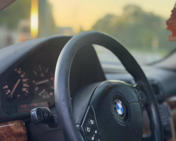 Черный БМВ 7 Серия, объемом двигателя 3 л и пробегом 390 тыс. км за 6700 $, фото 12 на Automoto.ua