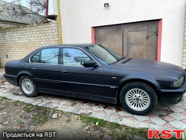 Черный БМВ 7 Серия, объемом двигателя 5.4 л и пробегом 400 тыс. км за 6000 $, фото 4 на Automoto.ua