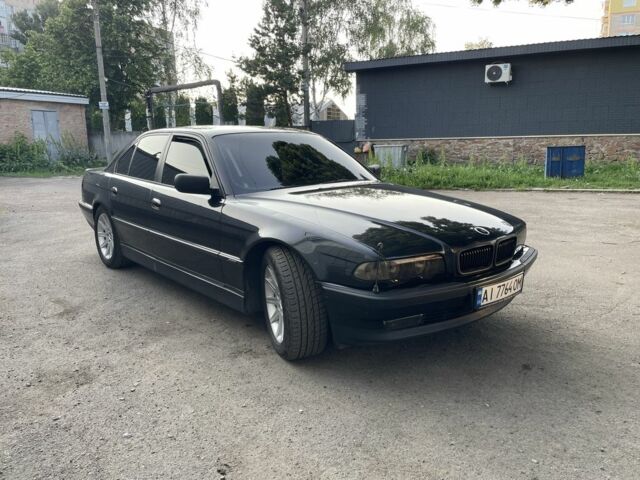 Черный БМВ 7 Серия, объемом двигателя 3.5 л и пробегом 500 тыс. км за 5200 $, фото 4 на Automoto.ua