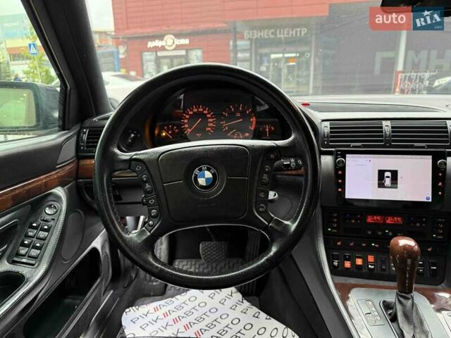 Черный БМВ 7 Серия, объемом двигателя 5.4 л и пробегом 282 тыс. км за 49900 $, фото 47 на Automoto.ua