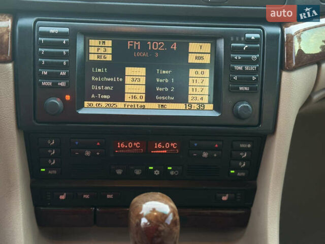 Черный БМВ 7 Серия, объемом двигателя 3 л и пробегом 390 тыс. км за 6700 $, фото 19 на Automoto.ua