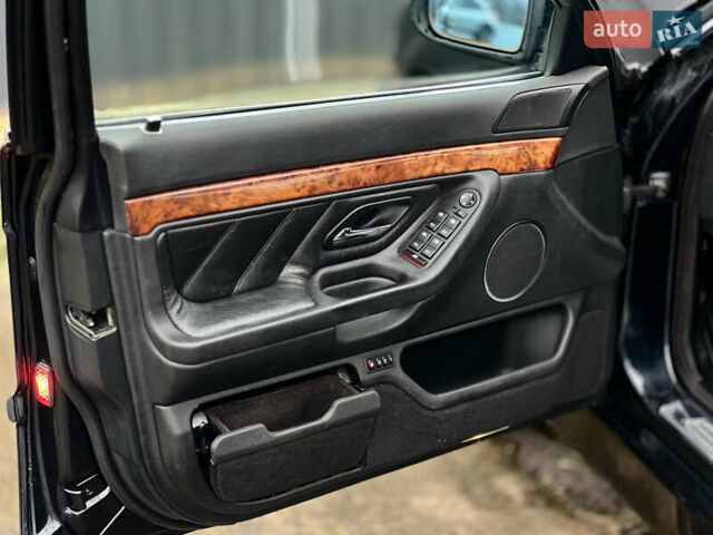 Чорний БМВ 7 Серія, об'ємом двигуна 2.93 л та пробігом 300 тис. км за 7000 $, фото 15 на Automoto.ua