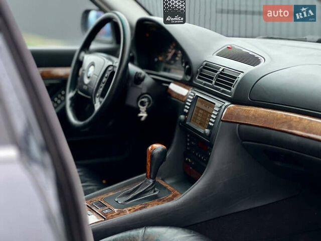 Чорний БМВ 7 Серія, об'ємом двигуна 2.93 л та пробігом 300 тис. км за 7000 $, фото 19 на Automoto.ua