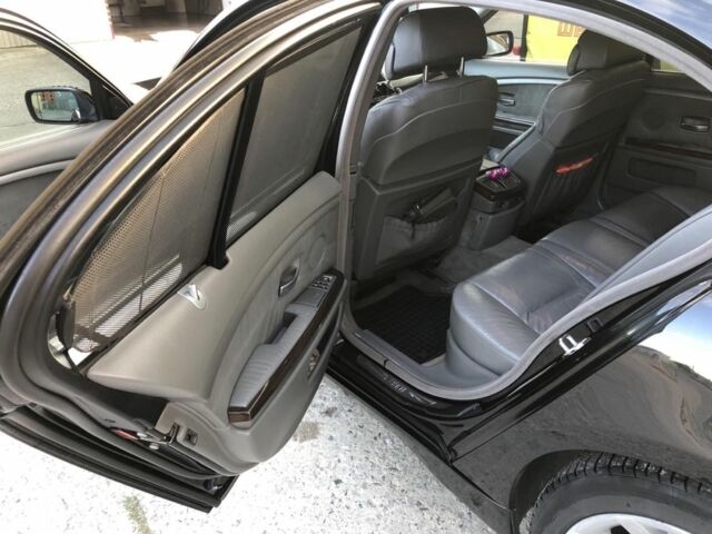 Черный БМВ 7 Серия, объемом двигателя 4.4 л и пробегом 356 тыс. км за 5199 $, фото 8 на Automoto.ua