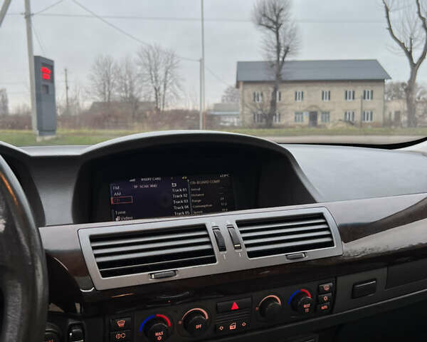 Черный БМВ 7 Серия, объемом двигателя 4.4 л и пробегом 358 тыс. км за 4599 $, фото 28 на Automoto.ua