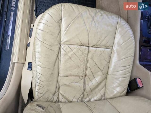 Черный БМВ 7 Серия, объемом двигателя 3.5 л и пробегом 320 тыс. км за 6300 $, фото 8 на Automoto.ua