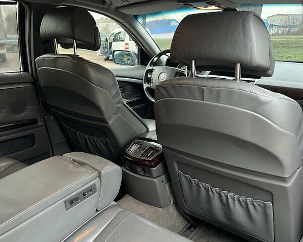 Черный БМВ 7 Серия, объемом двигателя 4.4 л и пробегом 358 тыс. км за 4599 $, фото 19 на Automoto.ua