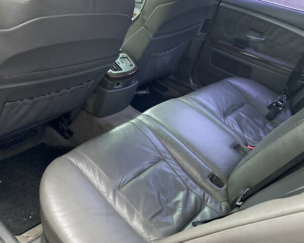 Черный БМВ 7 Серия, объемом двигателя 4.4 л и пробегом 400 тыс. км за 3600 $, фото 8 на Automoto.ua