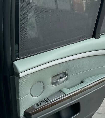 Чорний БМВ 7 Серія, об'ємом двигуна 4.4 л та пробігом 380 тис. км за 6200 $, фото 9 на Automoto.ua