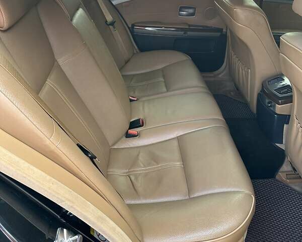 Черный БМВ 7 Серия, объемом двигателя 3.6 л и пробегом 356 тыс. км за 7750 $, фото 7 на Automoto.ua