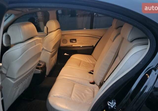 Черный БМВ 7 Серия, объемом двигателя 2.99 л и пробегом 465 тыс. км за 9300 $, фото 23 на Automoto.ua