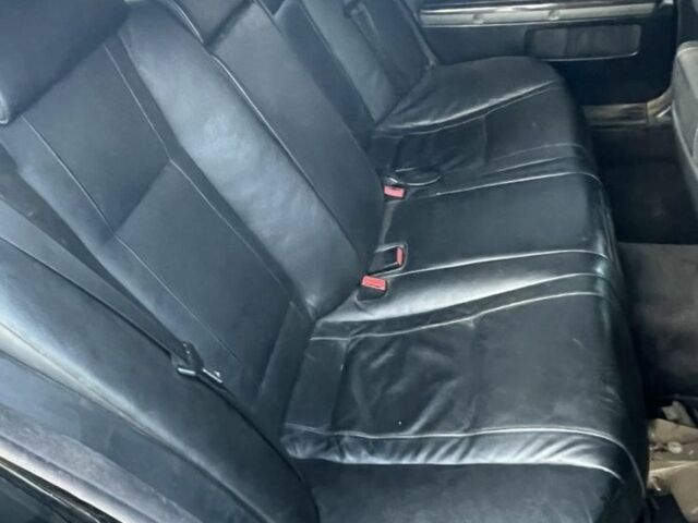 Чорний БМВ 7 Серія, об'ємом двигуна 3 л та пробігом 380 тис. км за 3700 $, фото 5 на Automoto.ua