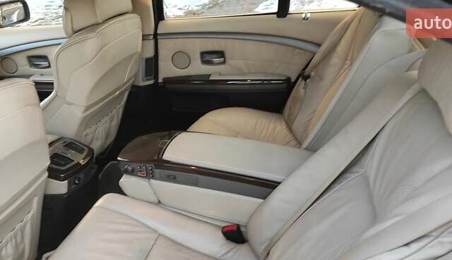 Черный БМВ 7 Серия, объемом двигателя 4.4 л и пробегом 167 тыс. км за 8699 $, фото 30 на Automoto.ua