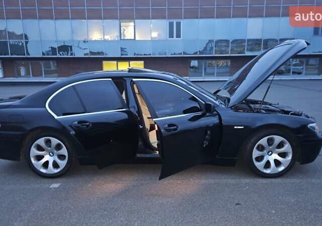 Черный БМВ 7 Серия, объемом двигателя 2.99 л и пробегом 465 тыс. км за 9300 $, фото 35 на Automoto.ua