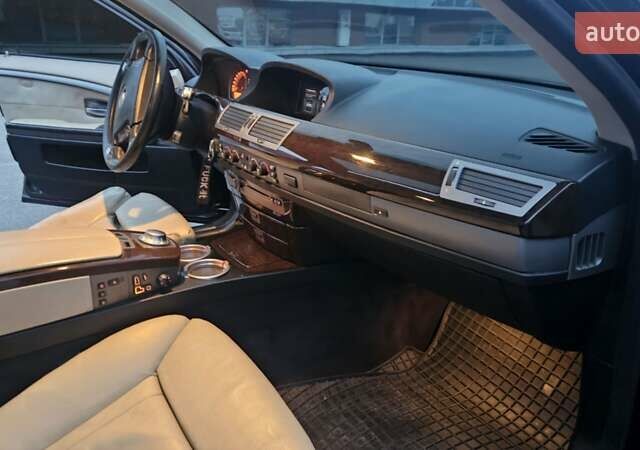 Черный БМВ 7 Серия, объемом двигателя 2.99 л и пробегом 465 тыс. км за 9300 $, фото 27 на Automoto.ua