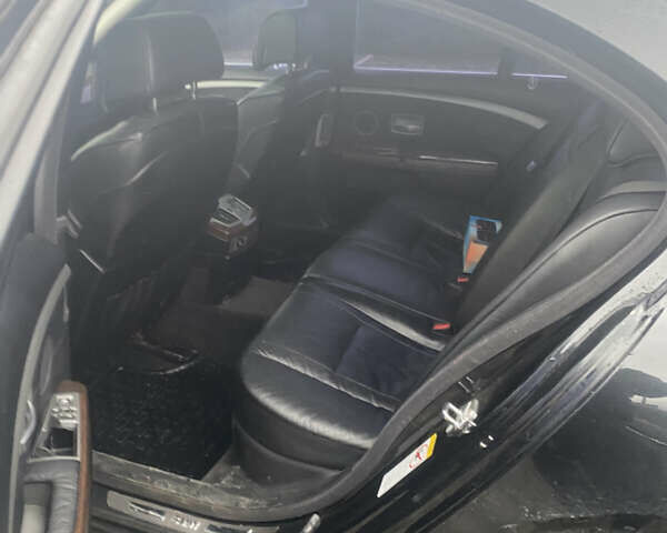 Черный БМВ 7 Серия, объемом двигателя 4.5 л и пробегом 160 тыс. км за 5000 $, фото 5 на Automoto.ua