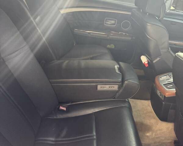 Черный БМВ 7 Серия, объемом двигателя 3 л и пробегом 400 тыс. км за 2500 $, фото 6 на Automoto.ua