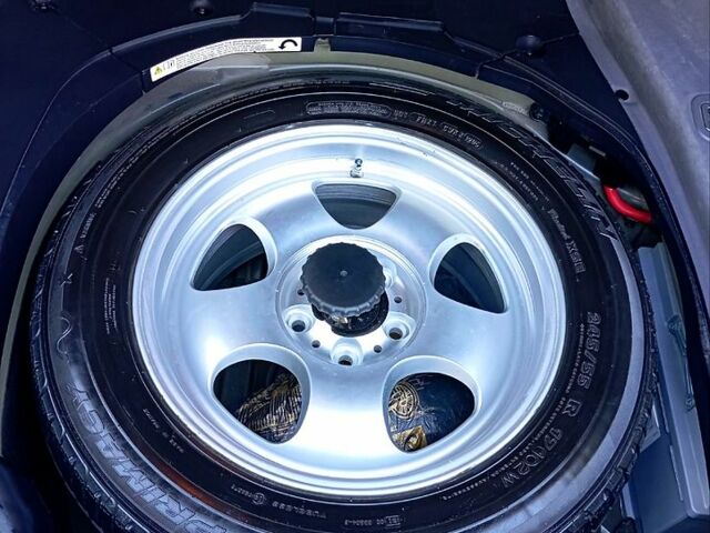 Чорний БМВ 7 Серія, об'ємом двигуна 3.5 л та пробігом 441 тис. км за 6200 $, фото 9 на Automoto.ua