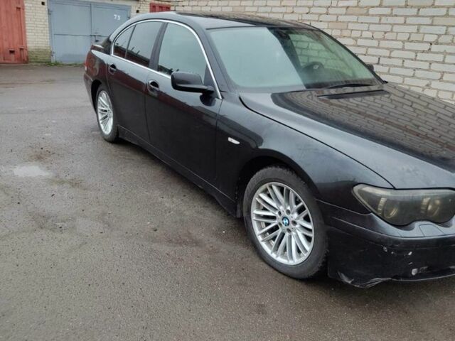 Черный БМВ 7 Серия, объемом двигателя 4.4 л и пробегом 200 тыс. км за 3500 $, фото 4 на Automoto.ua