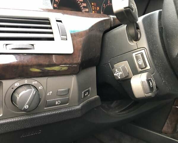 Чорний БМВ 7 Серія, об'ємом двигуна 4.4 л та пробігом 336 тис. км за 5800 $, фото 11 на Automoto.ua
