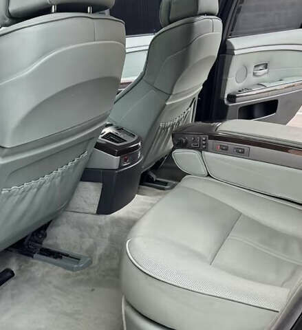 Чорний БМВ 7 Серія, об'ємом двигуна 4.4 л та пробігом 380 тис. км за 6200 $, фото 6 на Automoto.ua