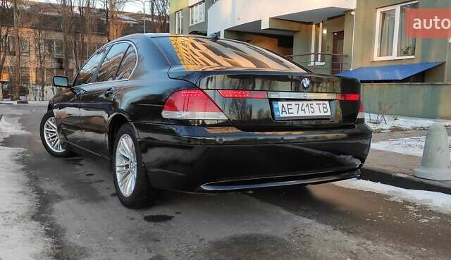 Черный БМВ 7 Серия, объемом двигателя 4.4 л и пробегом 167 тыс. км за 8699 $, фото 106 на Automoto.ua