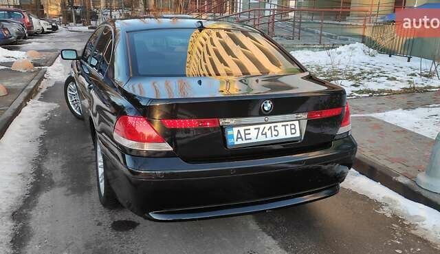Черный БМВ 7 Серия, объемом двигателя 4.4 л и пробегом 167 тыс. км за 8699 $, фото 86 на Automoto.ua