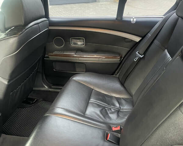 Чорний БМВ 7 Серія, об'ємом двигуна 3 л та пробігом 277 тис. км за 7500 $, фото 14 на Automoto.ua