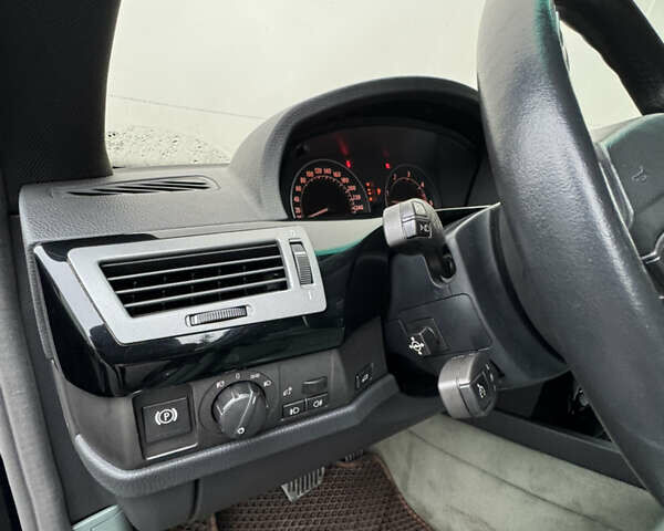 Черный БМВ 7 Серия, объемом двигателя 4 л и пробегом 280 тыс. км за 6500 $, фото 16 на Automoto.ua