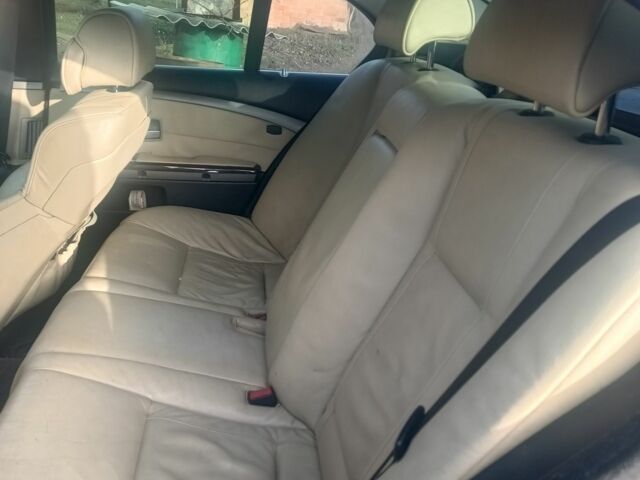 Чорний БМВ 7 Серія, об'ємом двигуна 4 л та пробігом 388 тис. км за 2000 $, фото 15 на Automoto.ua