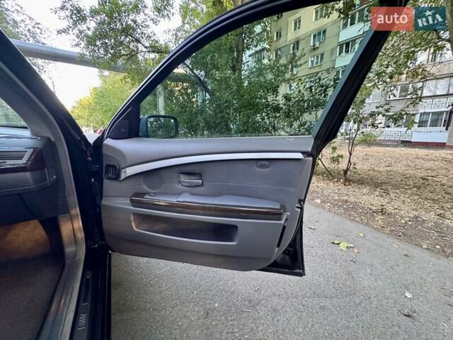 Черный БМВ 7 Серия, объемом двигателя 4.4 л и пробегом 277 тыс. км за 5600 $, фото 38 на Automoto.ua