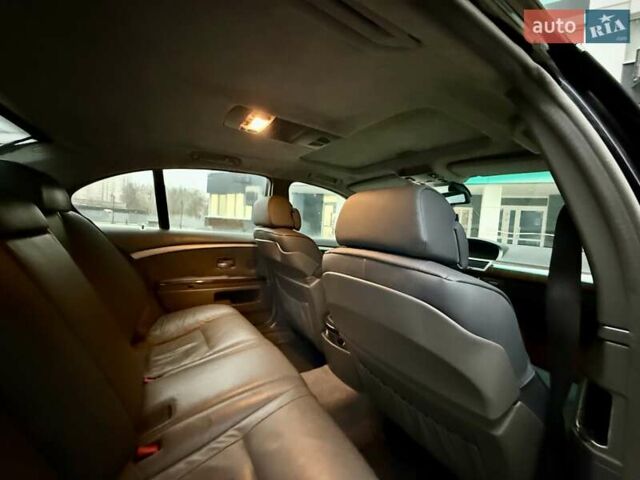 Черный БМВ 7 Серия, объемом двигателя 4.4 л и пробегом 277 тыс. км за 5600 $, фото 59 на Automoto.ua