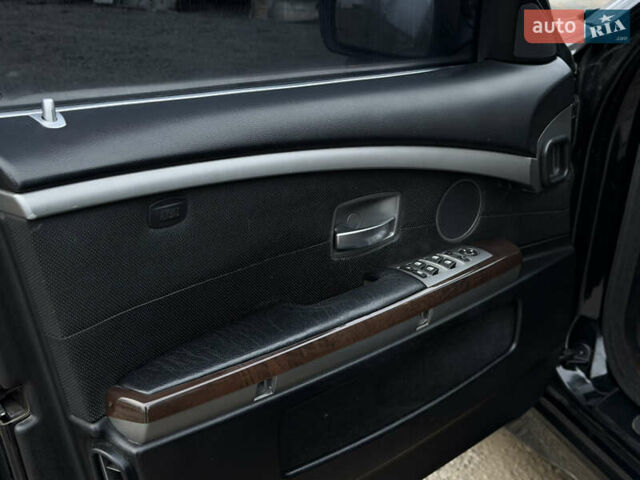Чорний БМВ 7 Серія, об'ємом двигуна 4.5 л та пробігом 262 тис. км за 3999 $, фото 21 на Automoto.ua