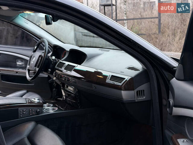 Чорний БМВ 7 Серія, об'ємом двигуна 4.5 л та пробігом 262 тис. км за 3999 $, фото 15 на Automoto.ua