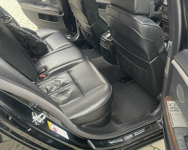 Чорний БМВ 7 Серія, об'ємом двигуна 3 л та пробігом 277 тис. км за 7500 $, фото 24 на Automoto.ua
