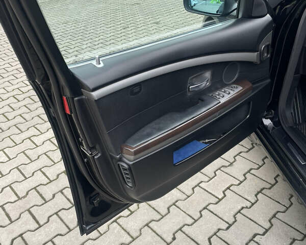 Чорний БМВ 7 Серія, об'ємом двигуна 3 л та пробігом 277 тис. км за 7500 $, фото 10 на Automoto.ua