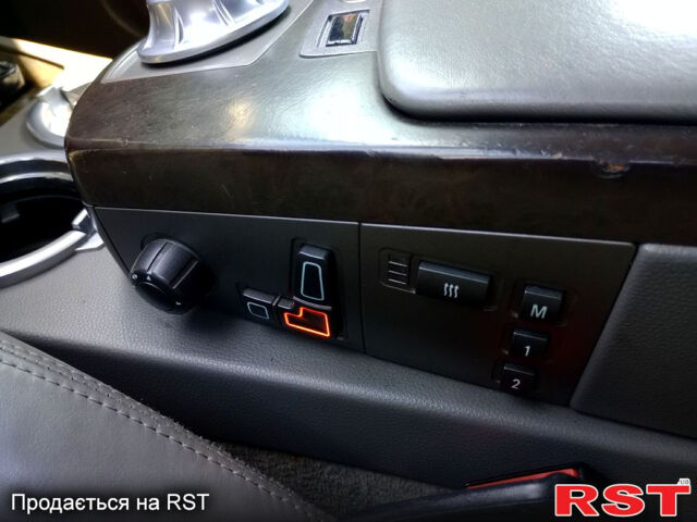 Черный БМВ 7 Серия, объемом двигателя 4.4 л и пробегом 380 тыс. км за 7600 $, фото 10 на Automoto.ua