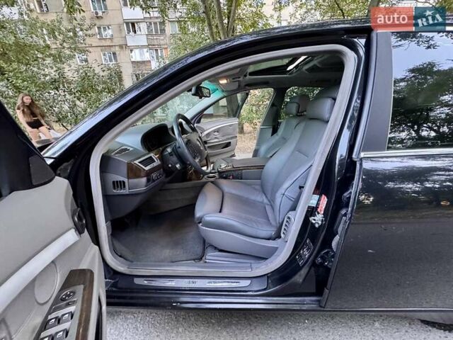 Черный БМВ 7 Серия, объемом двигателя 4.4 л и пробегом 277 тыс. км за 5600 $, фото 31 на Automoto.ua