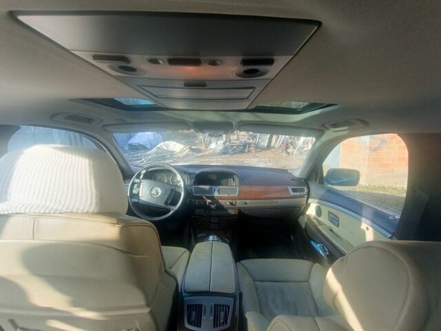 Чорний БМВ 7 Серія, об'ємом двигуна 4 л та пробігом 388 тис. км за 2000 $, фото 8 на Automoto.ua